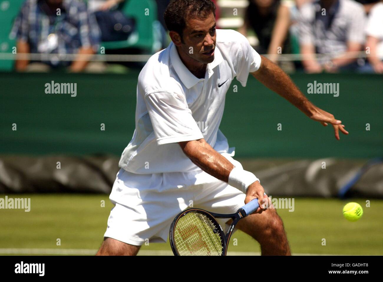 Tennis - Wimbledon 2002 - Second Round Stock Photo