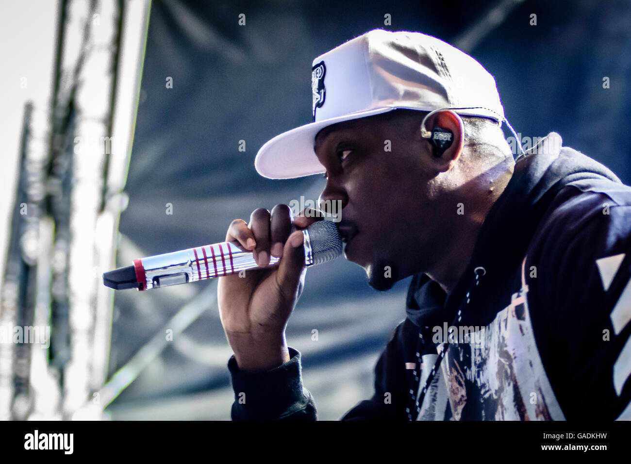 Dizzee Rascal Headlining the Manor stage at Blissfields Festival ...