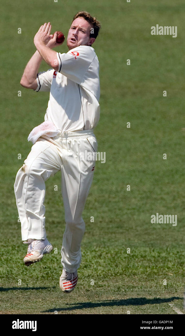 Cricket - Tour Match - Board President's XI v England - Colombo Cricket Club. England's Paul Collingwood runs into bowl during the Tour match at Colombo Cricket Club, Colombo, Sri Lanka. Stock Photo