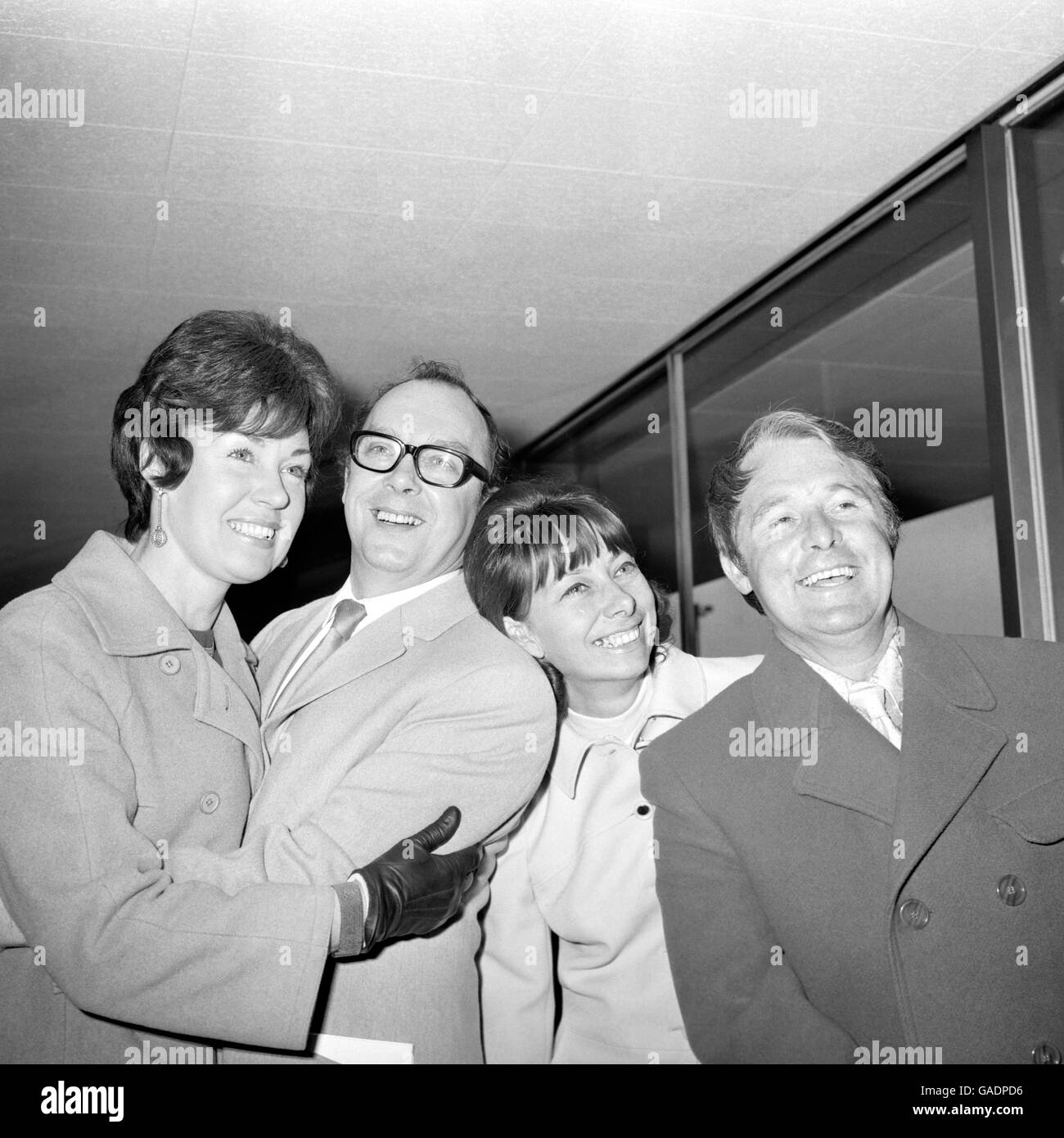 Entertainment - Morecambe and Wise and wives Stock Photo