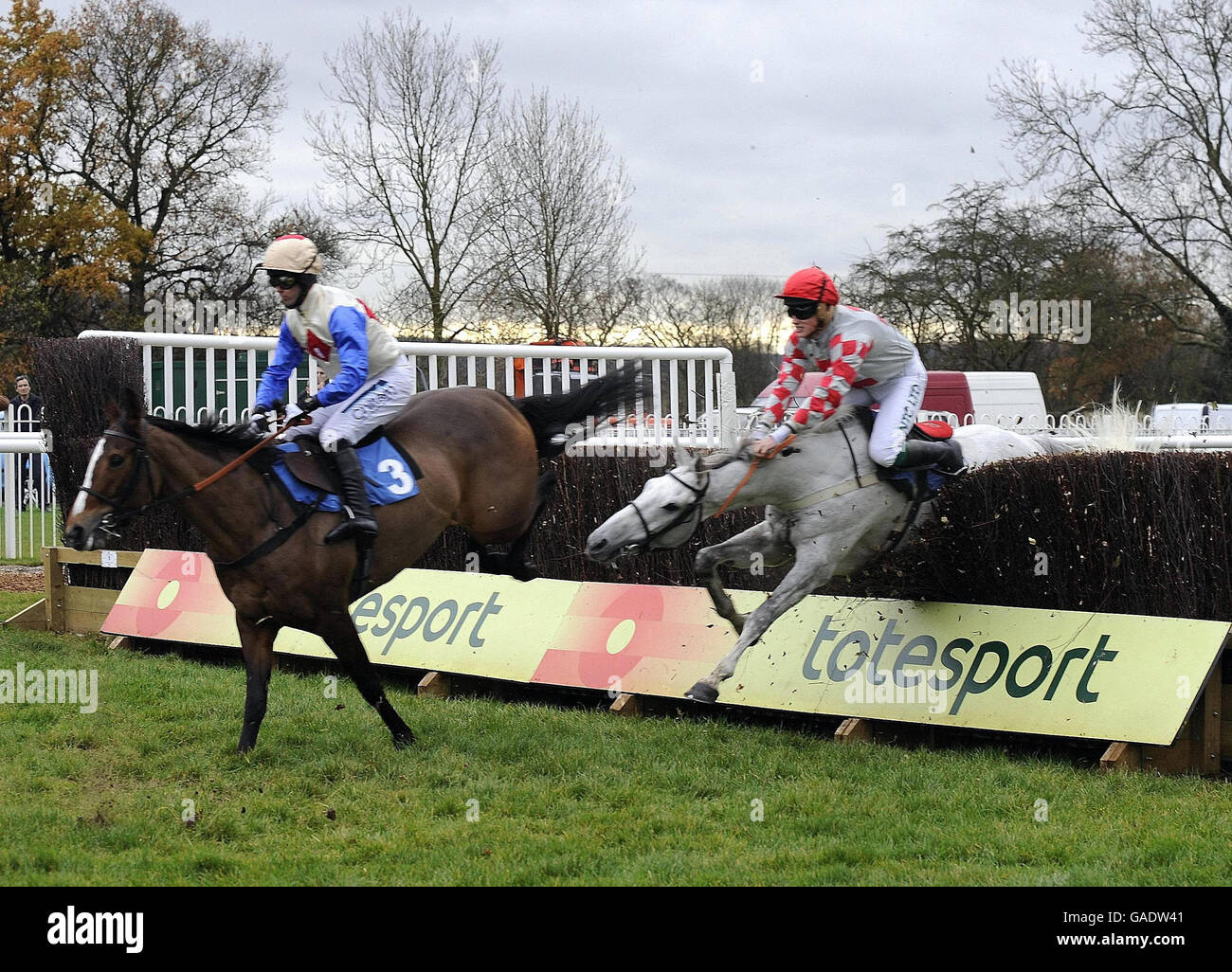 Horse Racing - Wetherby Racecourse Stock Photo - Alamy