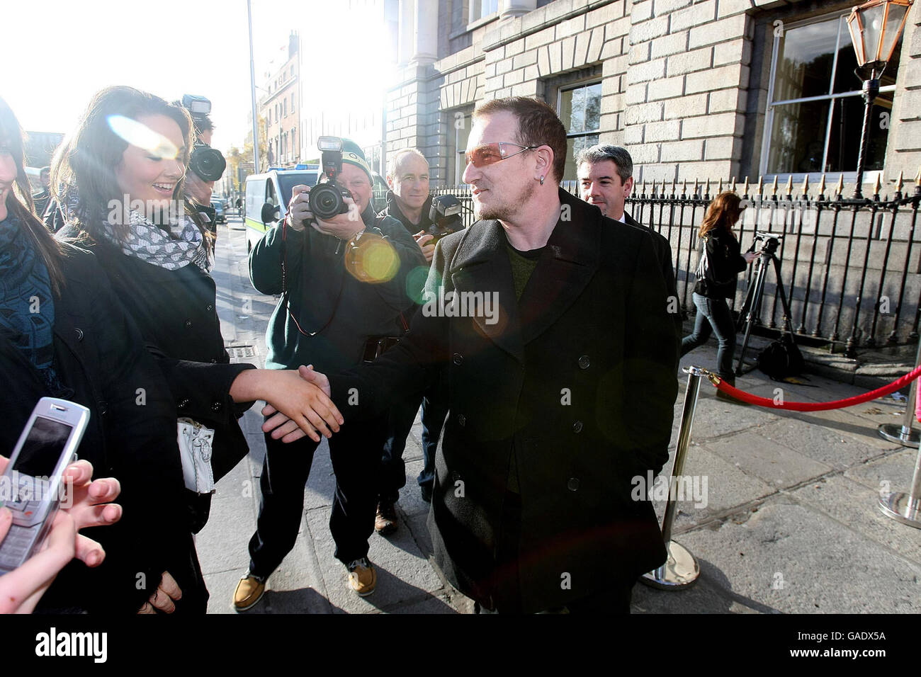 Bono arrives for a conference by former US Vice-President Al Gore who is addressing Merrion/Landsbanki Conference in Dublin's Royal College of Surgeons. Mr Gore spoke on the Topic of 'Thinking Green:Economic Strategy for the 21st Century. Stock Photo