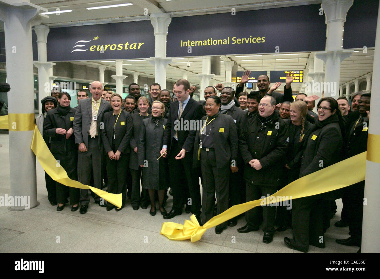 Eurostar staff hi-res stock photography and images - Alamy