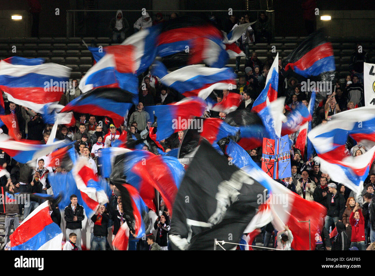 Olympique lyonnais v vfb stuttgart -Fotos und -Bildmaterial in hoher Auflösung