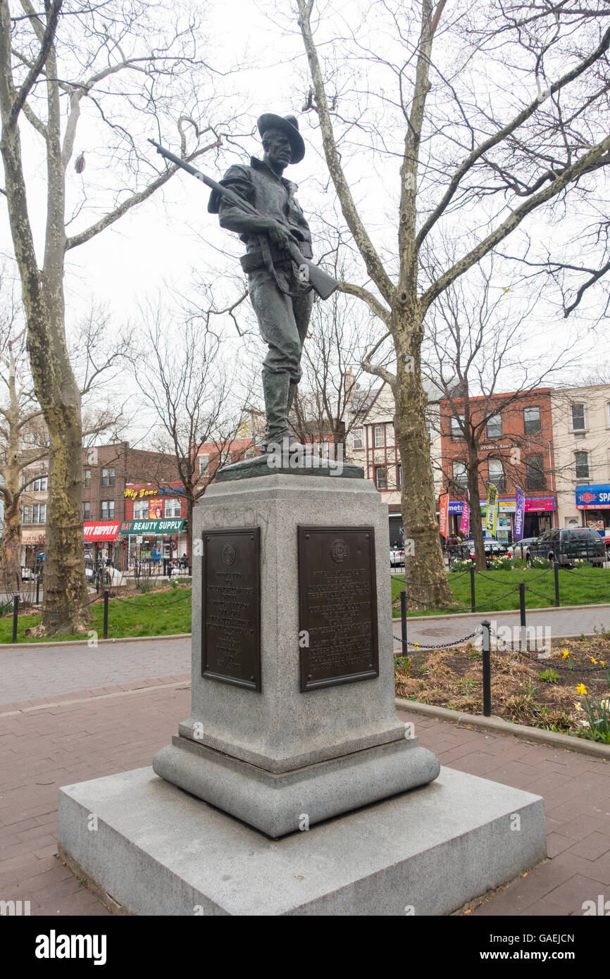 The Hiker statue Tompkinsville park staten island Stock Photo Alamy
