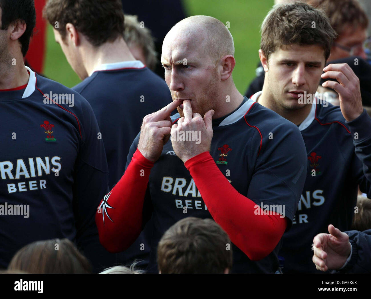Rugby Union - Wales Training Session - Tenby. Wales' threequarter Tom Shanklin tries to attract the attention of his teammates during a training session at Tenby Rugby Club, Tenby. Stock Photo