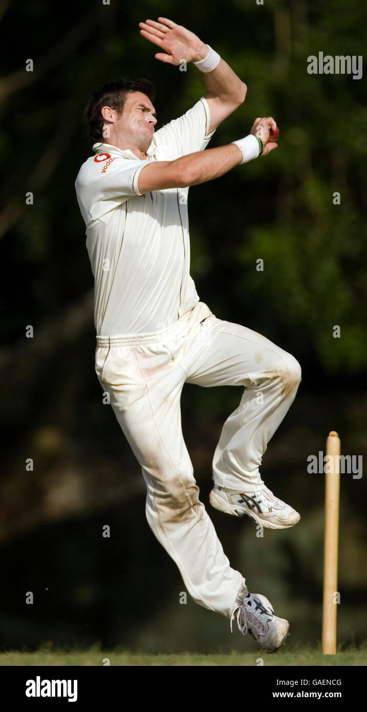 Cricket - Tour Match - Board President's XI v England - Nondescripts Cricket Club Stock Photo