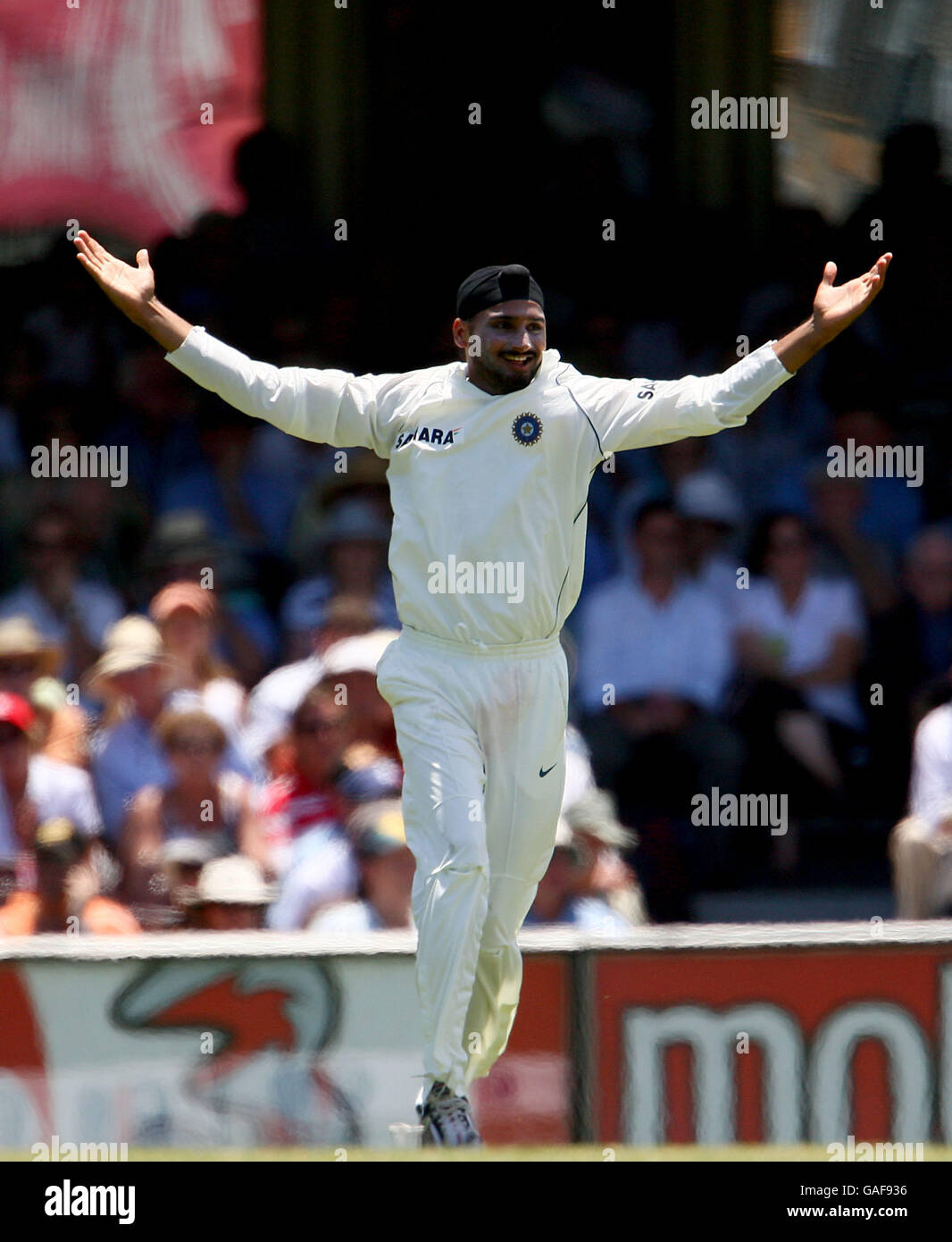 India's Harbhajan Singh celebrates claiming the wicket of Australia's Ricky Ponting during day one of 2nd Test between Australia and India at SCG Stock Photo