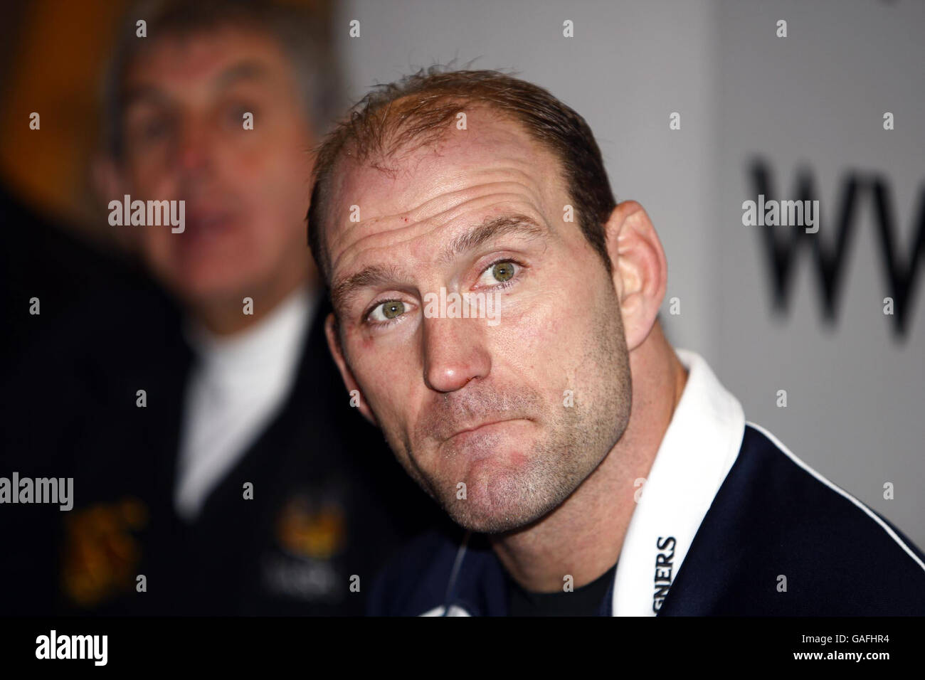 England and Wasps rugby union player Lawrence Dallaglio talks to the press at the Wasps training ground in Acton, West London, after announcing his retirement from the game. Stock Photo
