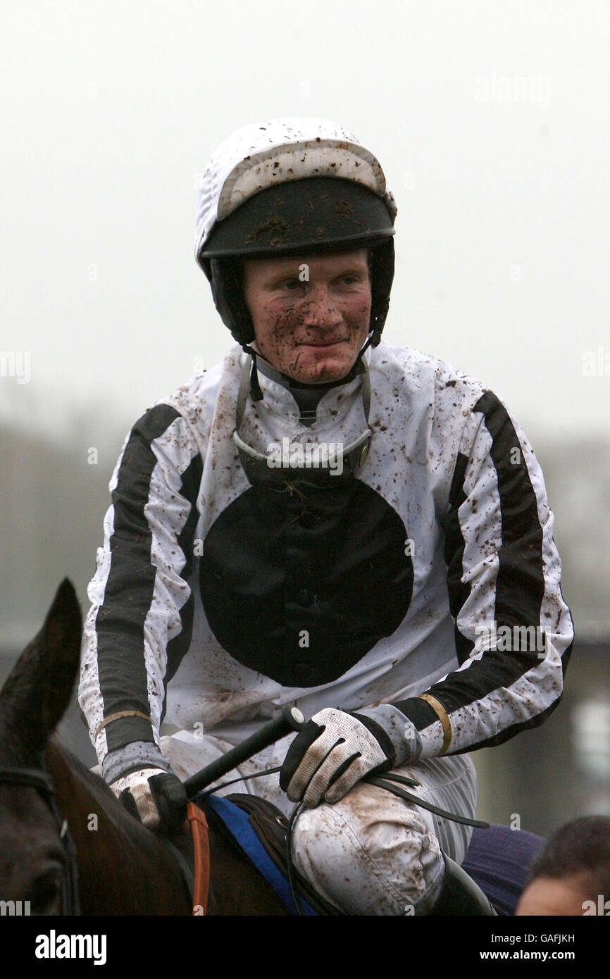 Charlie Poste Racing Jockey charlie poste at ludlow racecourse hi-res stock photography and ...