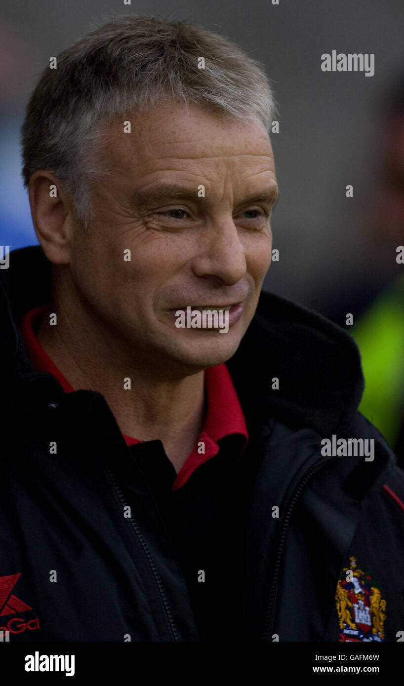 Wigan coach Brian Noble during the Friendly match at The Halliwell Jones Stadium, Warrington. Stock Photo