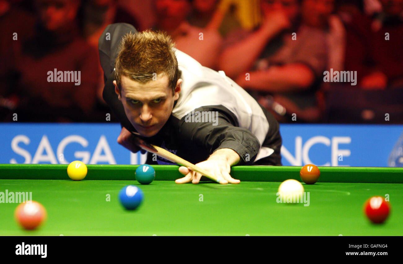 Mark Selby In Action Against Stephen Maguire During The Saga Stock Photo Alamy