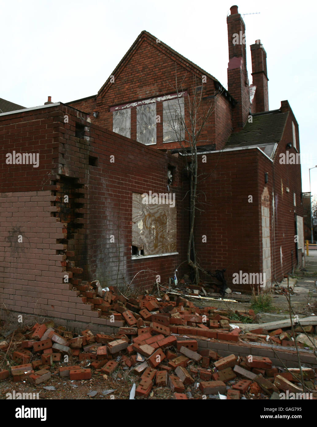 A derelict building in the Moxley area of Wolverhampton Stock Photo Alamy