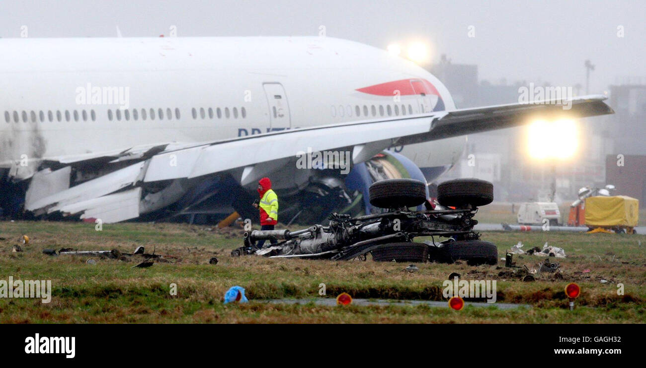 Расследование авиакатастроф список. Боинг 777 расследование авиакатастроф. Боинг-777" авифкатастрофа. Boeing 777 авария British Airways. Боинг 777 Бритиш Эйрвейз катастрофа.