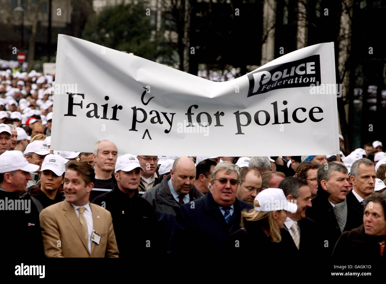 Thousands of police officers take part in a protest in London over Home ...