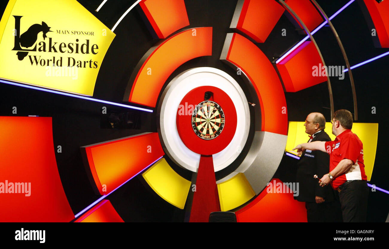 Darts BDO World Darts Championship Frimley Green Stock Photo Alamy