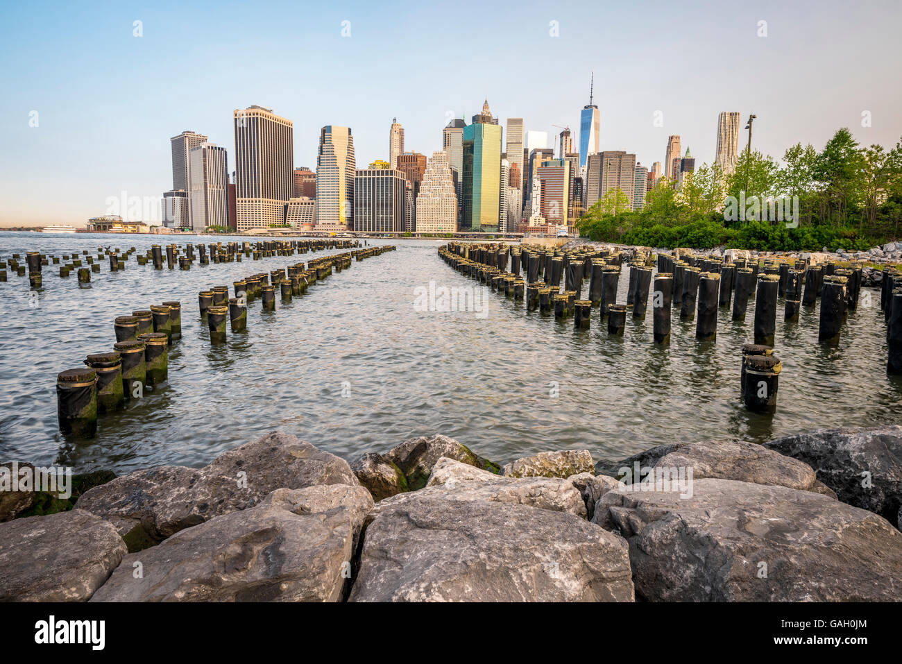 Ocean pylons and skyline of New York City Stock Photo