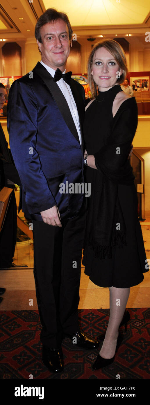 Elaine young stephen tompkinson hires stock photography and images Alamy