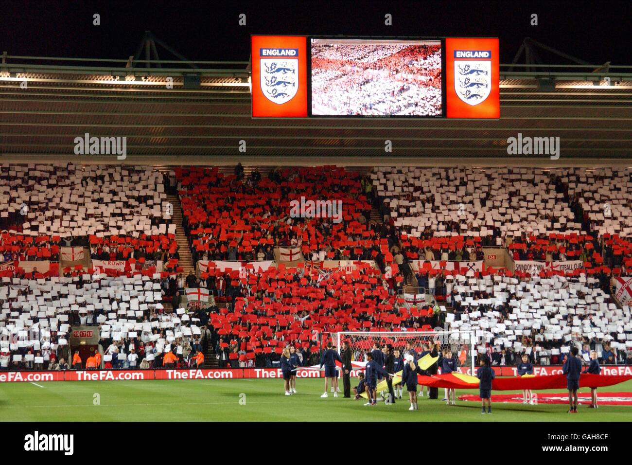 Football euro 2004 scoreboard hi-res stock photography and