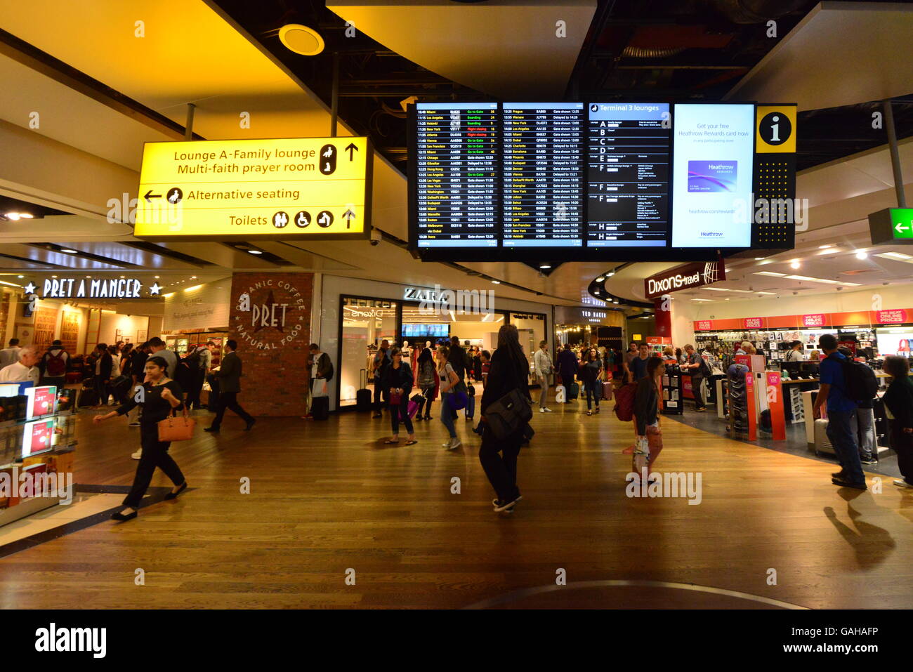 Terminal 3 London Heathrow Stock Photo Alamy