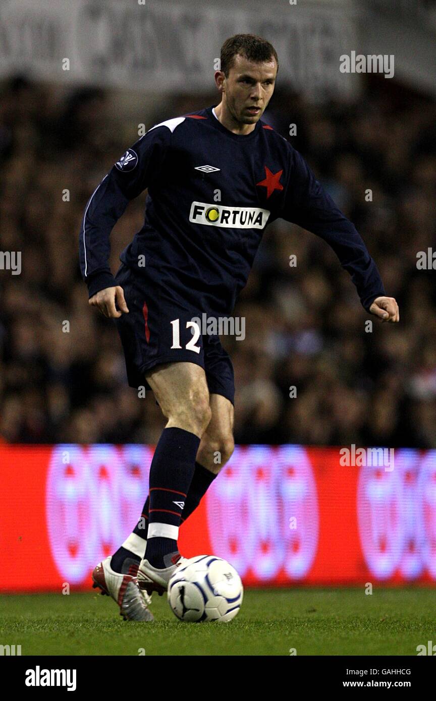 Soccer - UEFA Cup - Round Of 32 - Slavia Prague v Tottenham Hotspur -  Strahov Stadium Stock Photo - Alamy