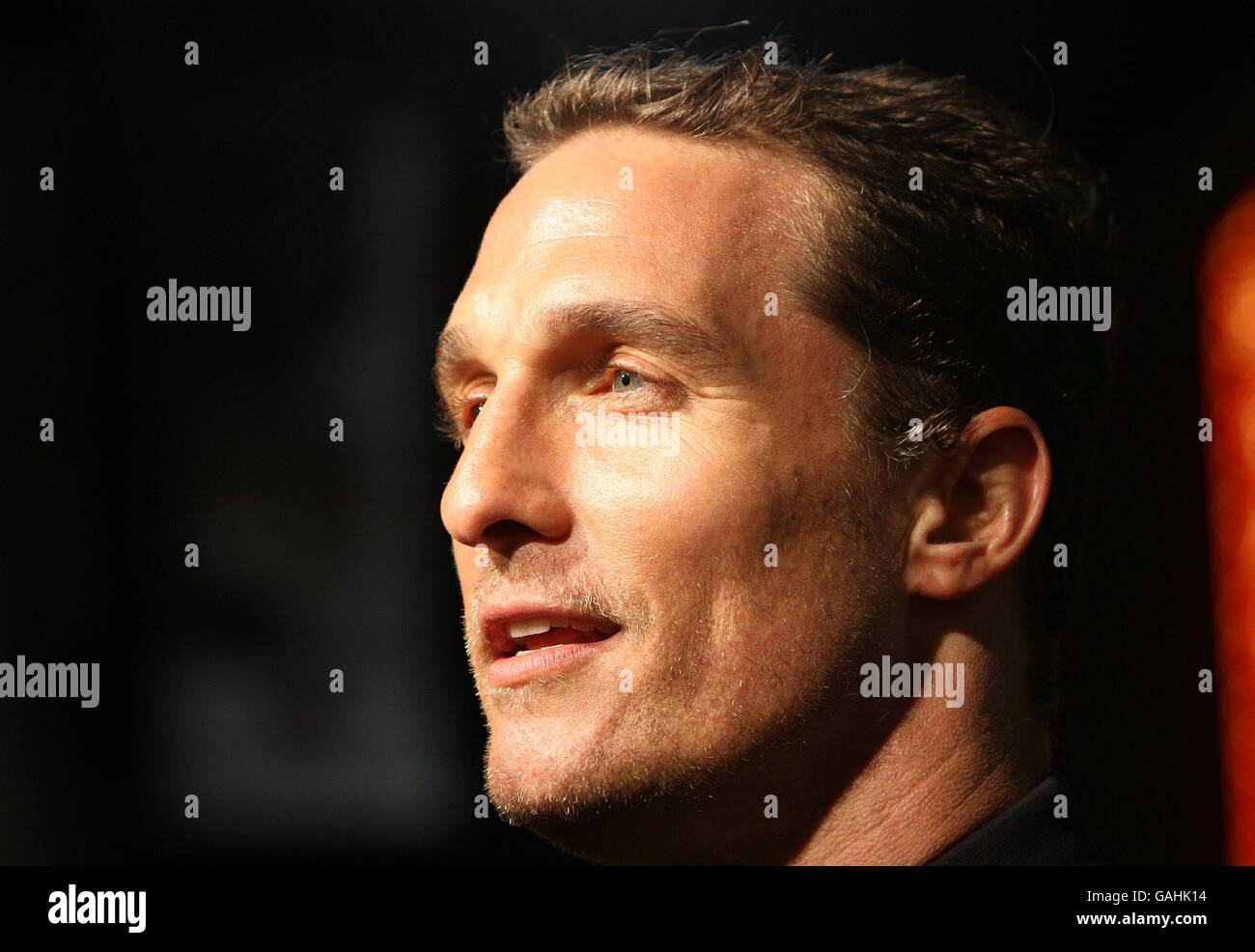 Matthew mcconaughey gold hi-res stock photography and images - Alamy