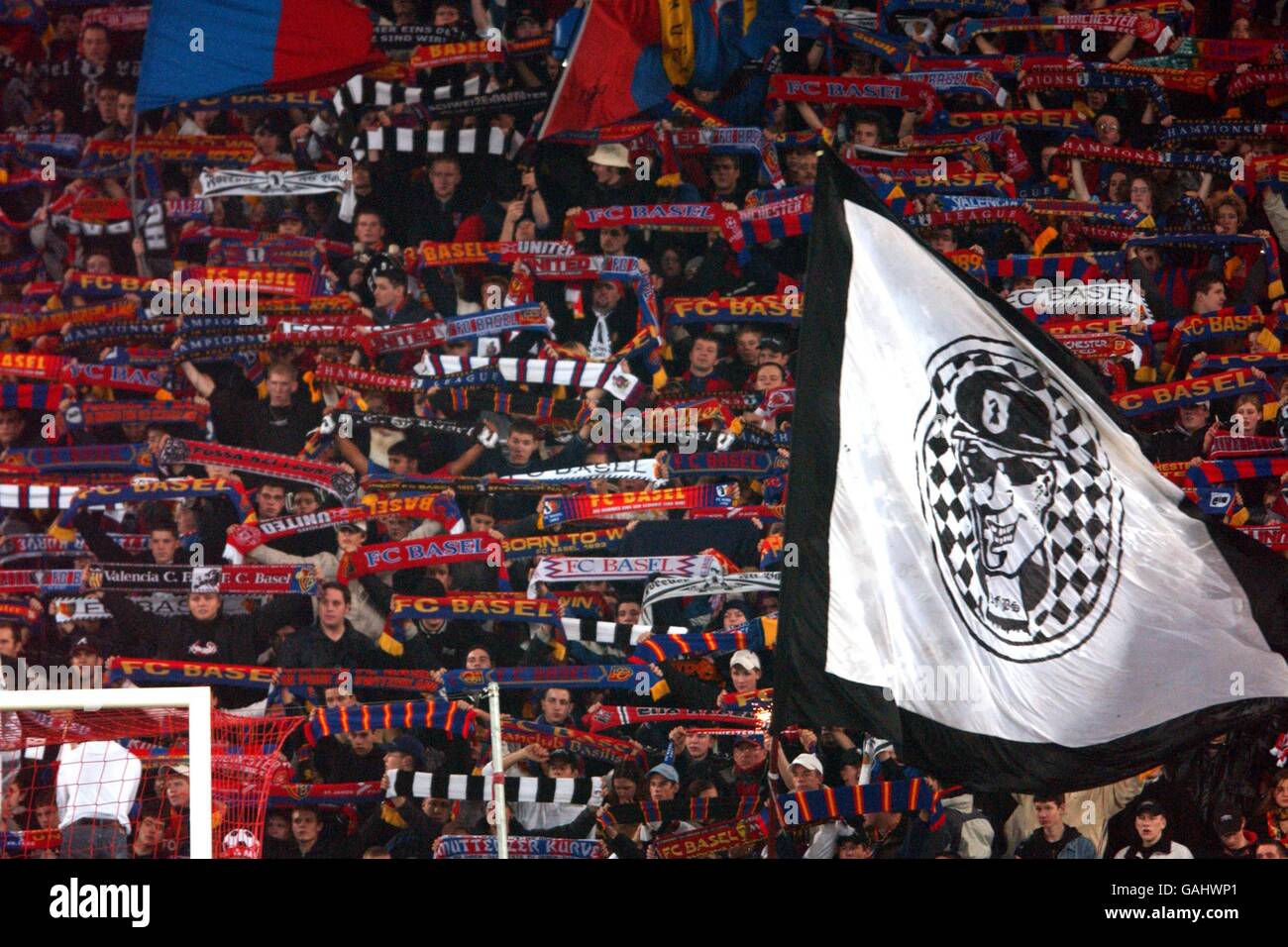 Fc Basel Manchester United Fc Basel Fans Enjoy The Game Hi Res Stock Photography And Images Alamy