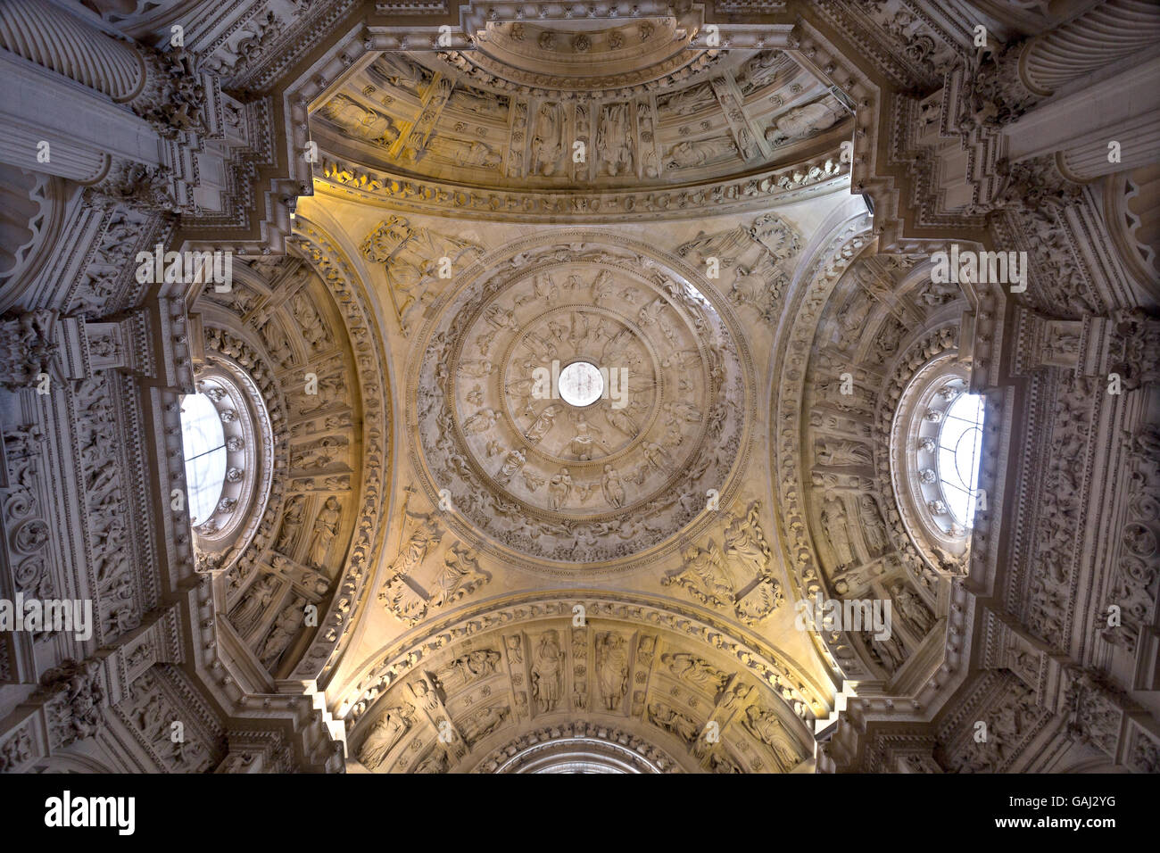 View of the domed ceiling of the Sacristia Mayor (Main Sacristy) of the Cathedral of Seville, Spain Stock Photo