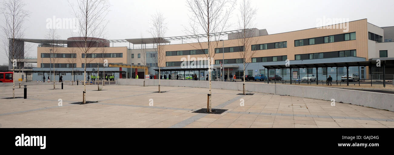 Central middlesex hospital in park royal hi res stock photography and
