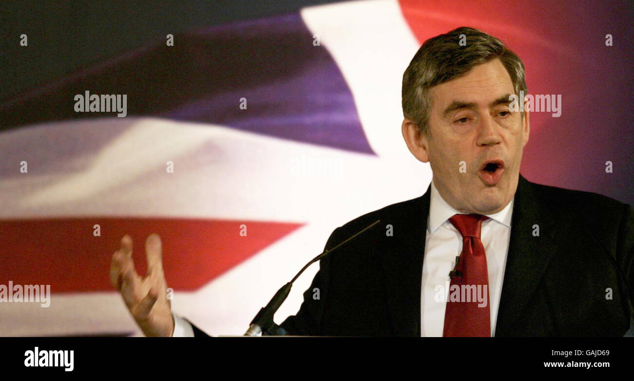 Britains prime minister brown gives on british citizenship in london hires stock photography