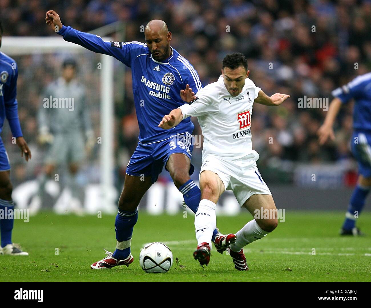 Soccer - Carling Cup - Final - Chelsea v Tottenham Hotspur - Wembley Stadium. Chelsea's Nicolas Anelka (l) and Tottenham Hotspur's Steed Malbranque battle for the ball Stock Photo