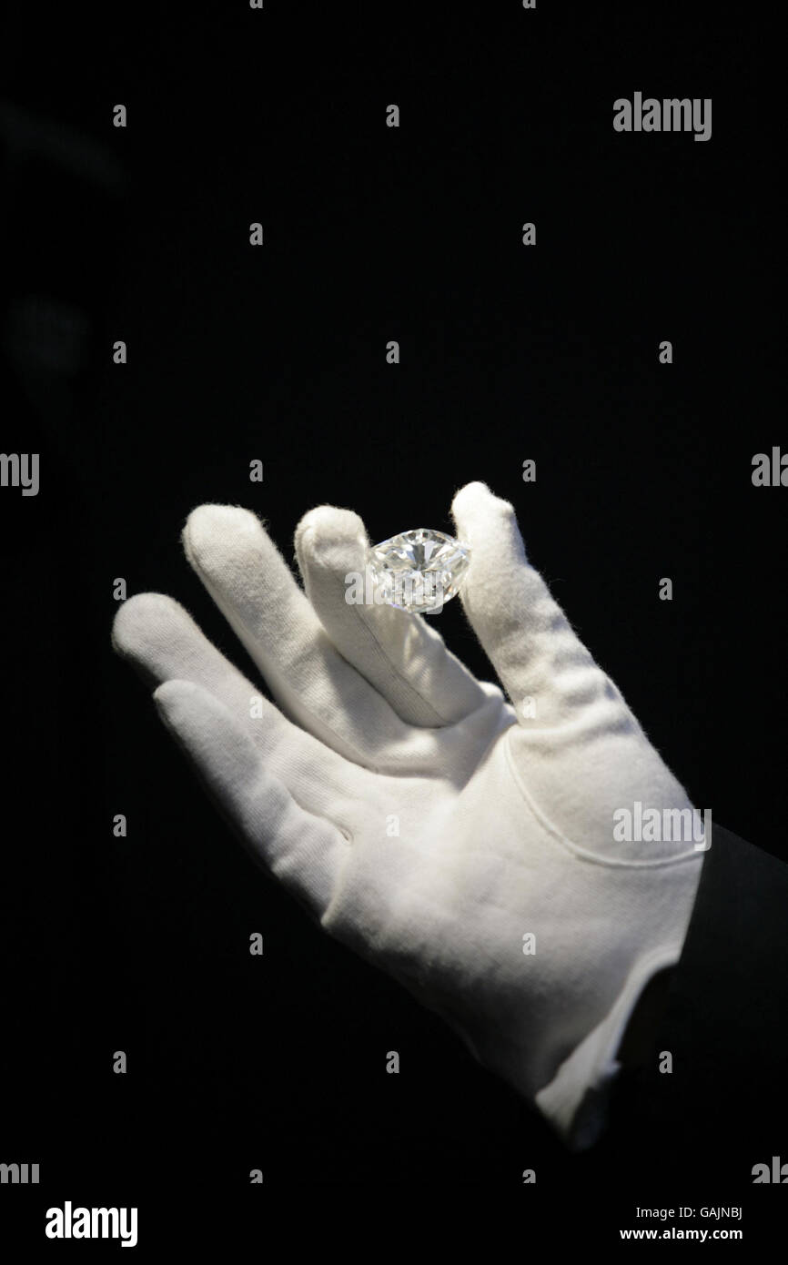 Christie's in London unveil the largest colourless diamond to appear at auction in almost 20 years and which goes on public view later this week. Stock Photo