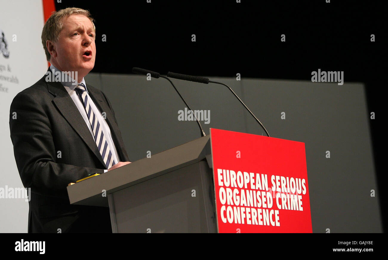 Metropolitan Police Commissioner Sir ian Blair talks at the first European Serious Organised Crime Conference in Liverpool today. Stock Photo