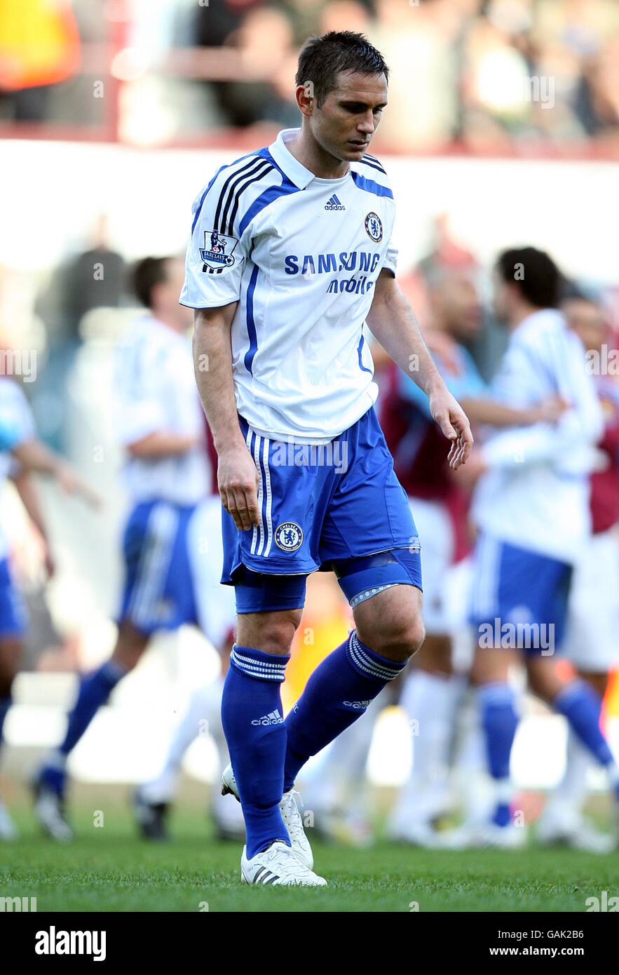 Chelseas frank lampard makes way off pitch shown red card hires stock