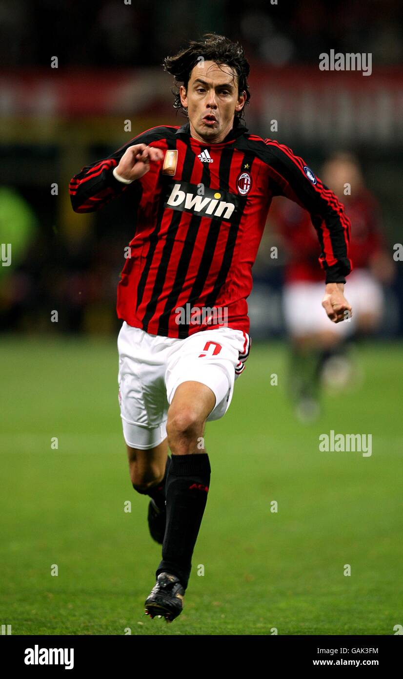 Soccer - UEFA Champions League - First Knock Out Round - Second Leg - AC Milan v Arsenal - Stadio Giuseppe Meazza Stock Photo