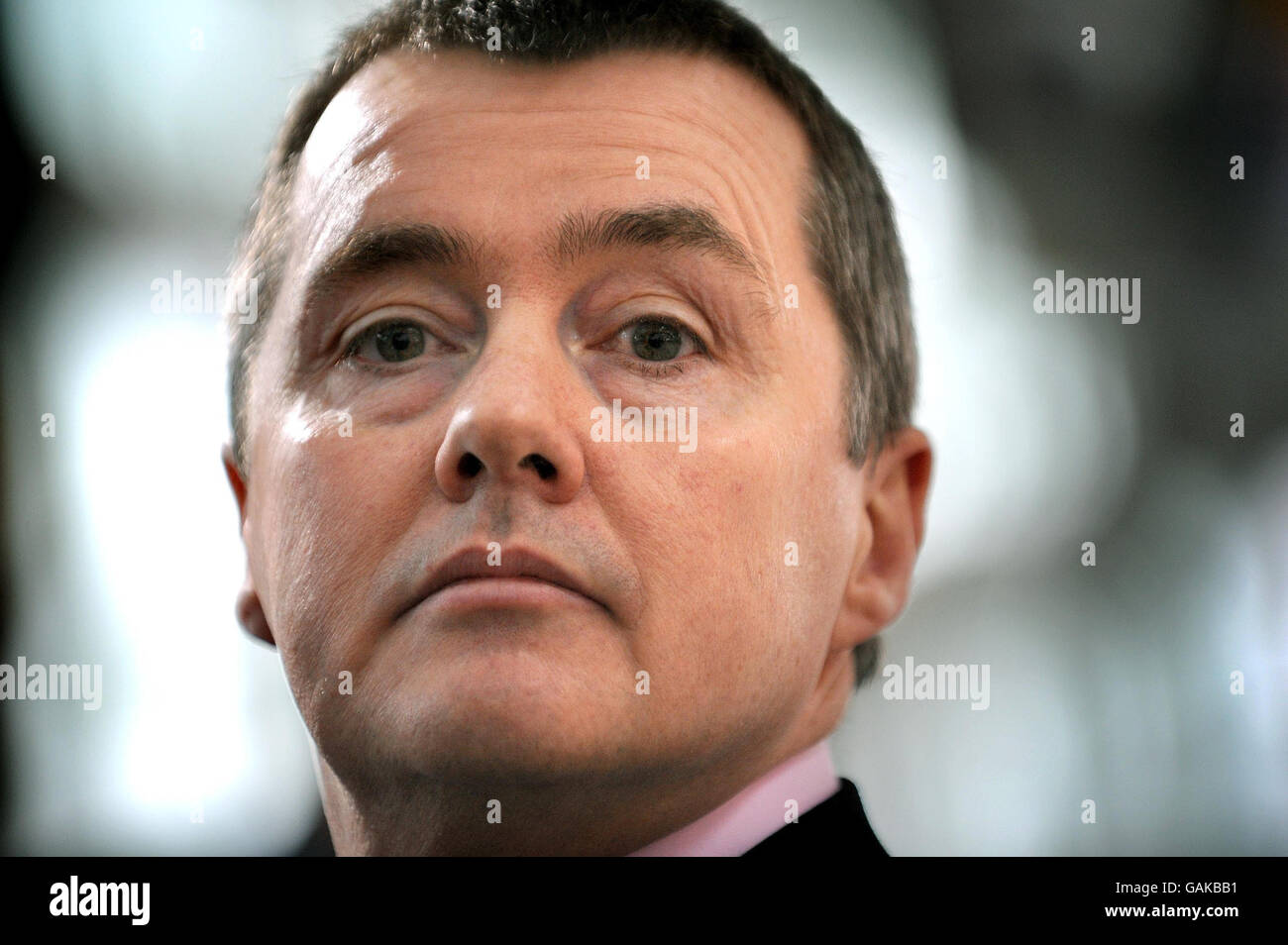 Willie Walsh, Chief Executive of British Airways, speaks to the media inside Terminal 5 at Heathrow airport following travel disruptions at the new terminal, London. Stock Photo