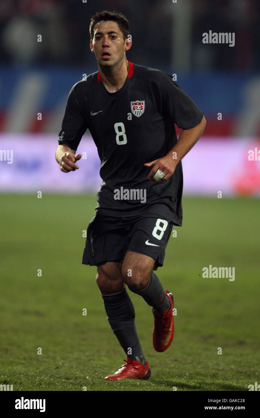 PHOTOS] Clint Dempsey — USA's Soccer Hero – Hollywood Life
