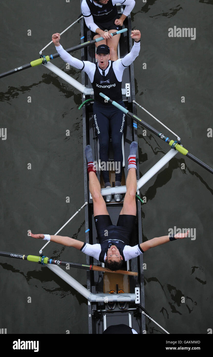 Rowing The Boat Race 2008 River Thames Stock Photo Alamy