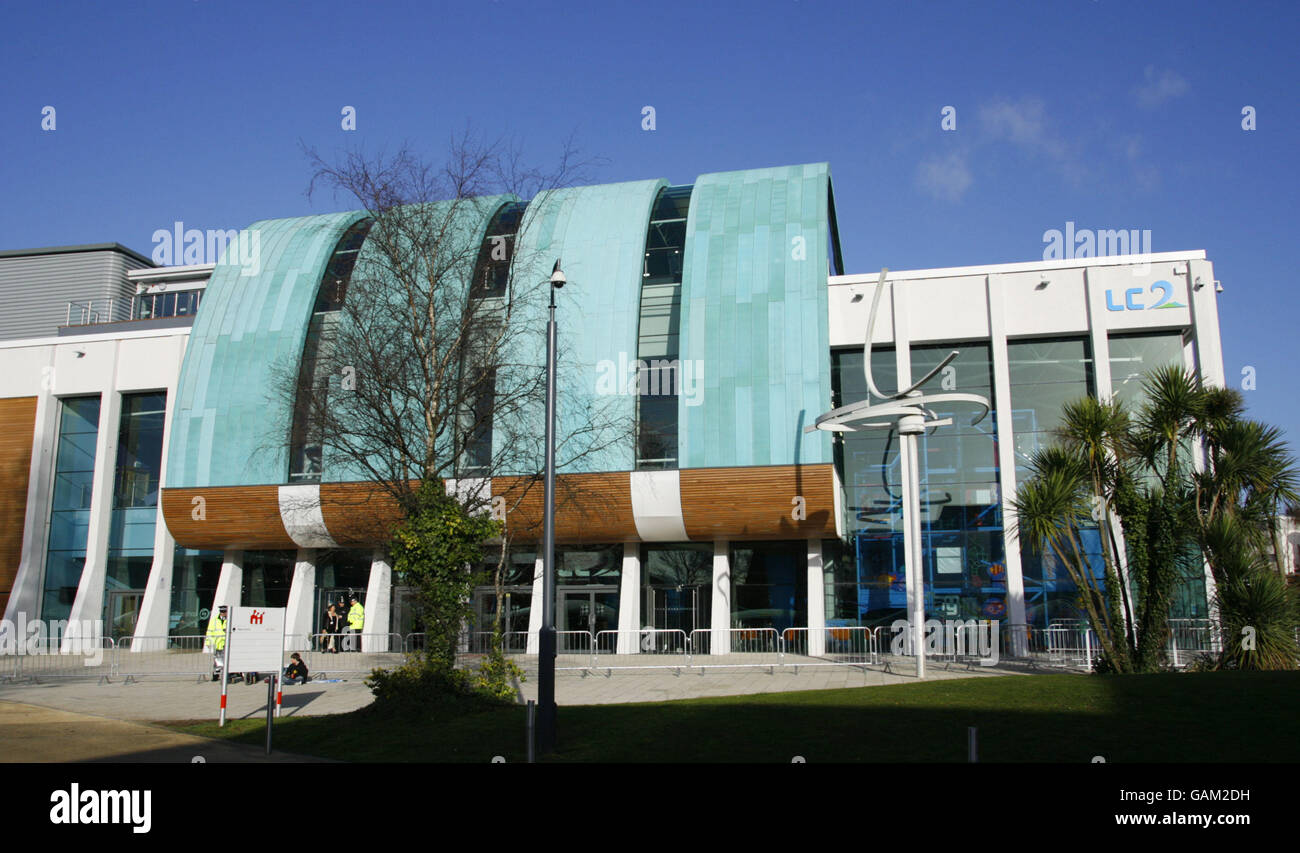 swansea-leisure-centre-hi-res-stock-photography-and-images-alamy