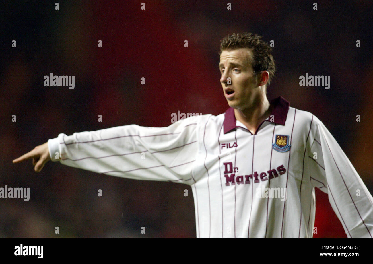 Soccer - FA Barclaycard Premiership - Charlton Athletic v West Ham United. West Ham United's Lee Bowyer who was booed by the West Ham United fans during the game against Charlton Athletic Stock Photo
