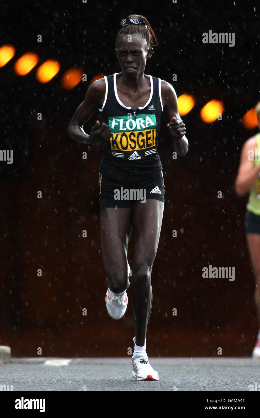 Athletics Flora London Marathon 2008 Stock Photo 109855784 Alamy