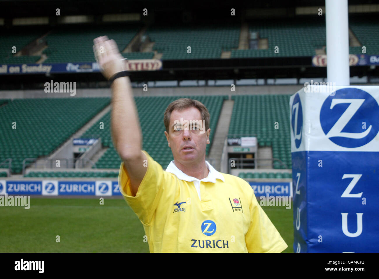 Rugby Union - Referee Signals. Throw-in at line-out not straight Stock Photo