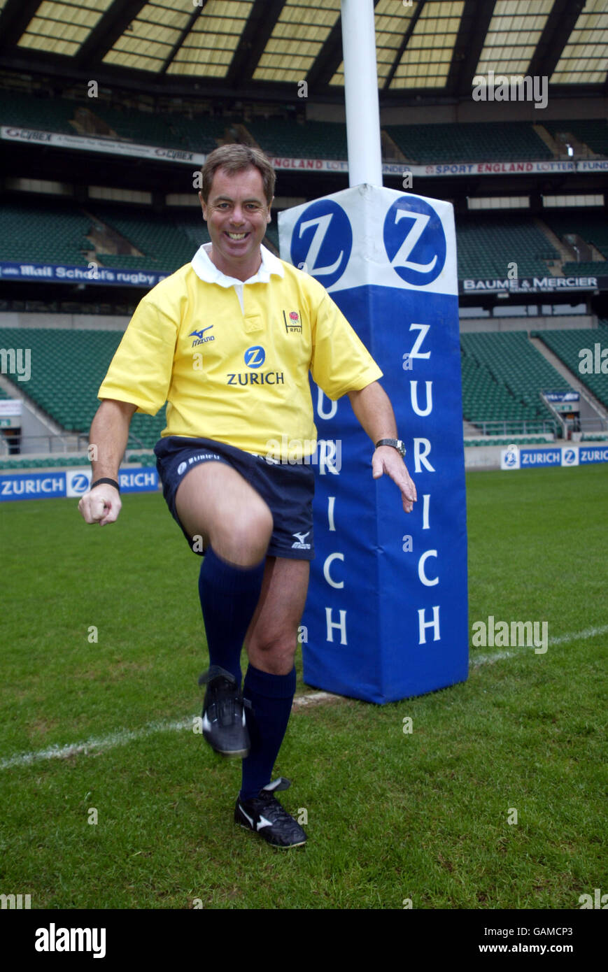 Foul play hires stock photography and images Alamy