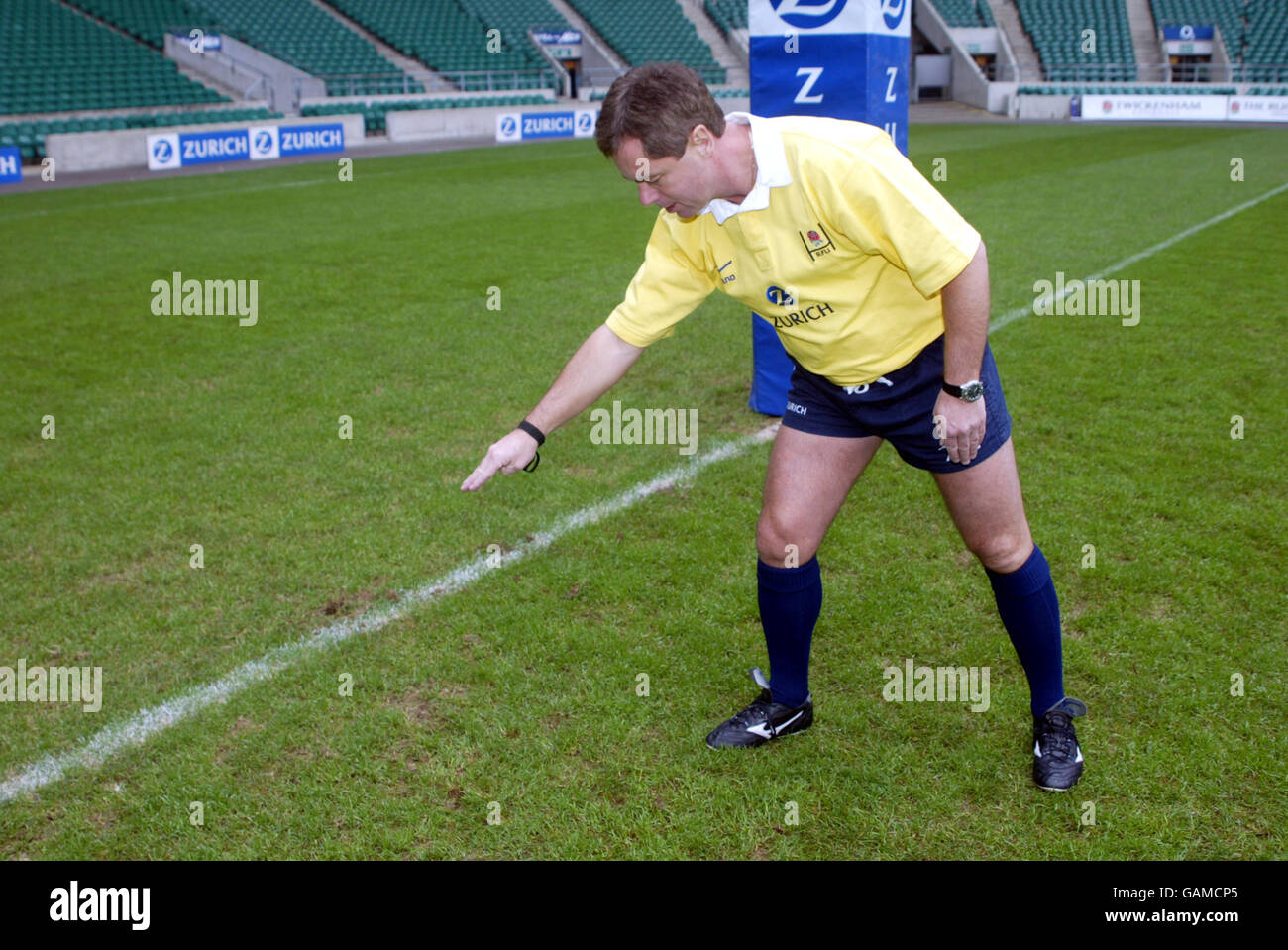 Rugby Union Referee Signals Stock Photo Alamy
