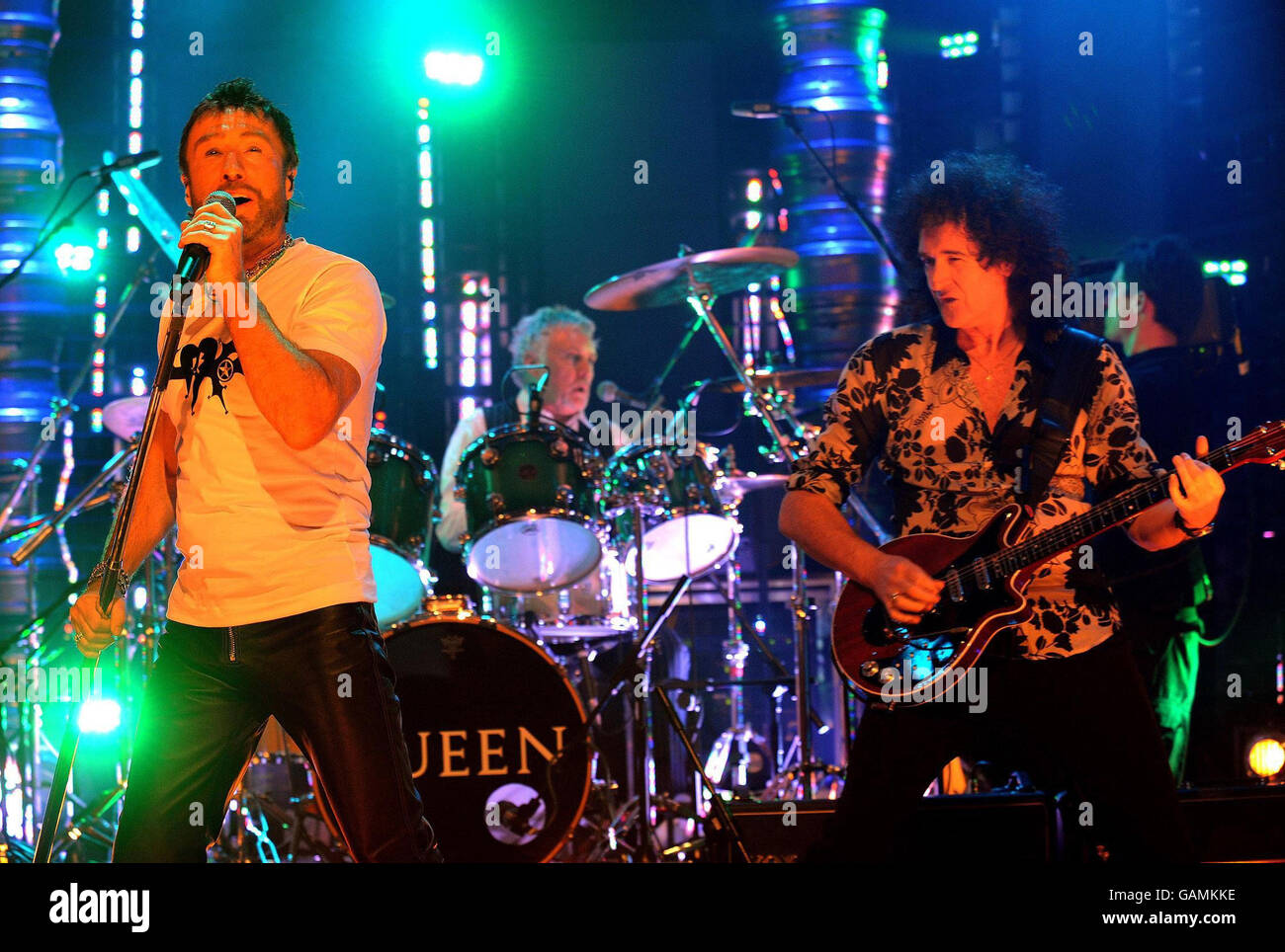 Brian May Right Roger Taylor Centre Of Rock Group Queen Hi Res Stock