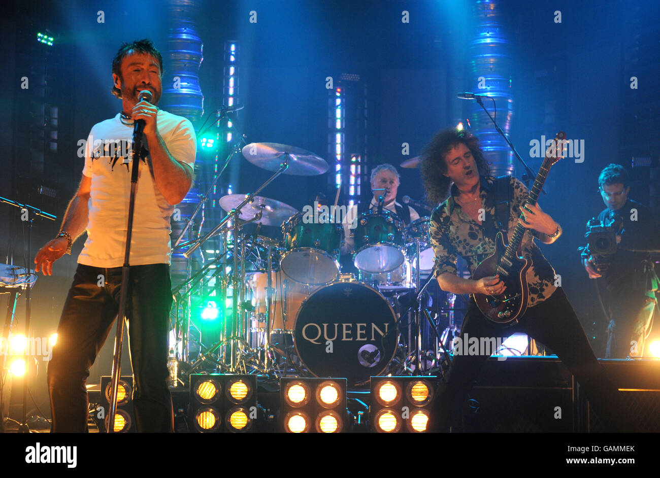 (Left-right) Paul Rodgers, Roger Taylor (drums) & Brian May of Queen during their performance on 'Al Murray's Happy Hour' (TX: ITV1 Friday April 4, 2008 @ 2200), London Studios, SE1. Stock Photo