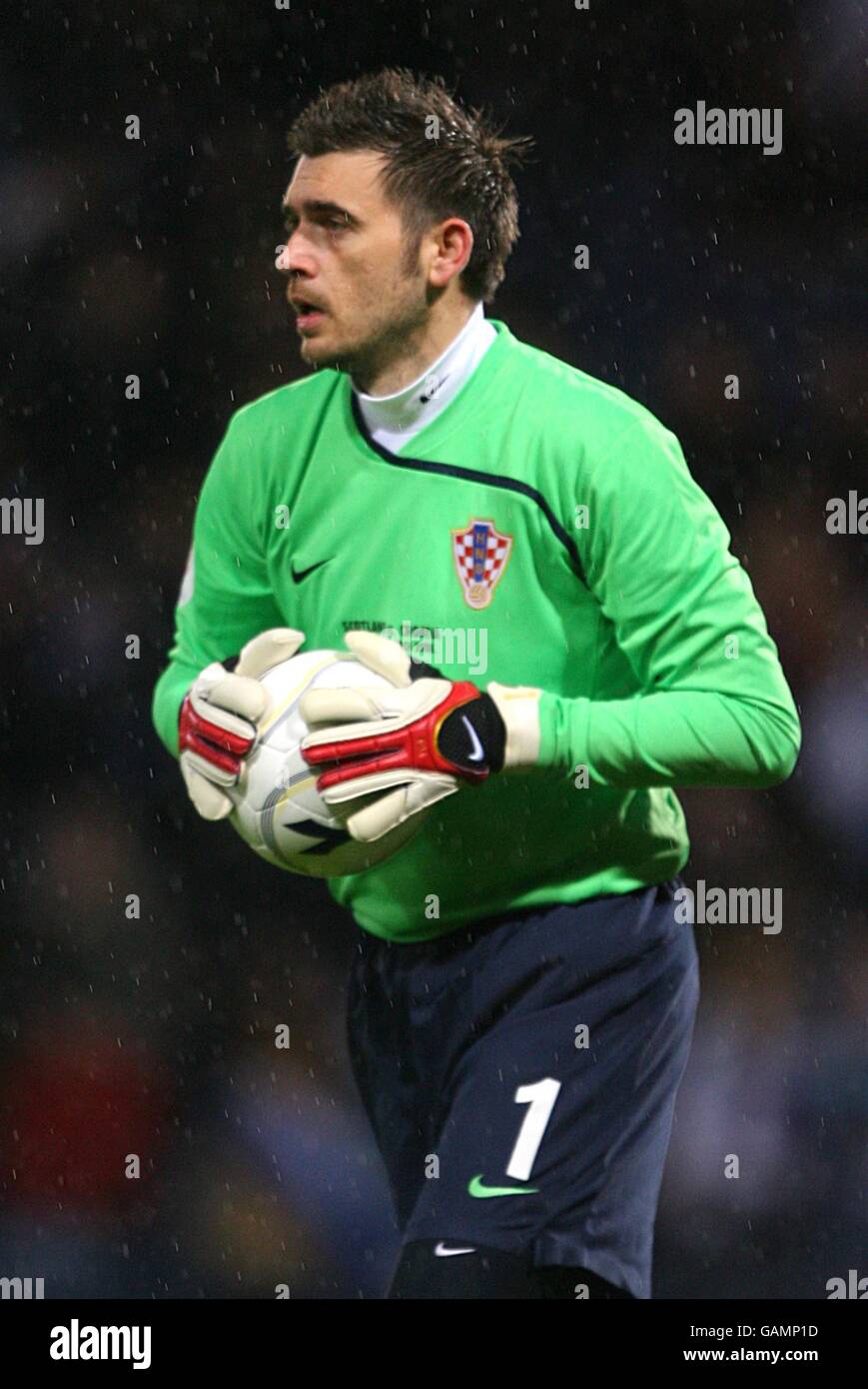 Soccer - International Friendly - Scotland v Croatia - Hampden Park. Croatia's goalkeeper Stipe Pletikosa Stock Photo