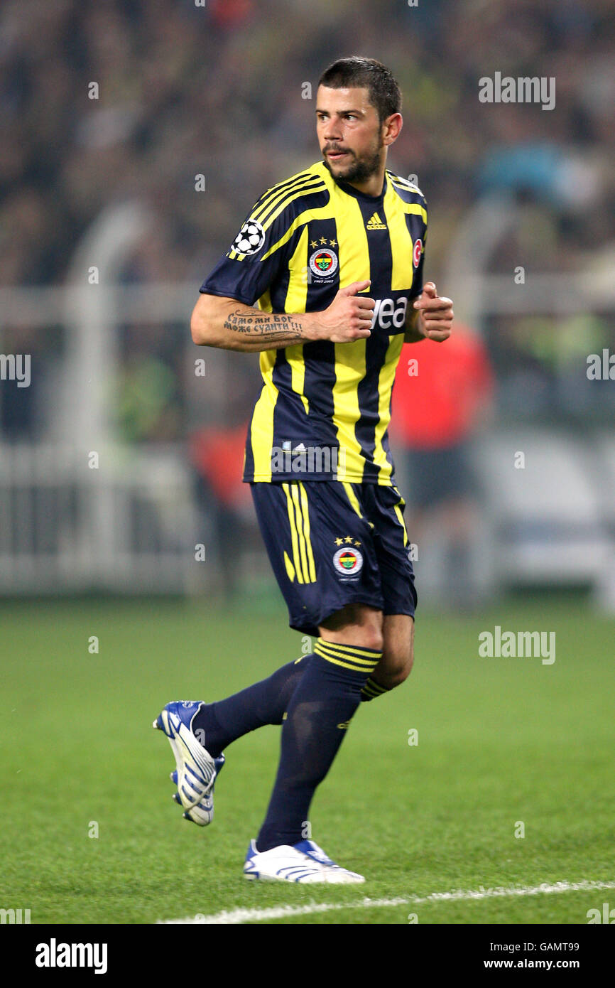 Soccer - UEFA Champions League - Quarter Final - First Leg - Fenerbahce v Chelsea - Sukru Saracoglu Stadium. Mateja Kezman, Fenerbahce Stock Photo