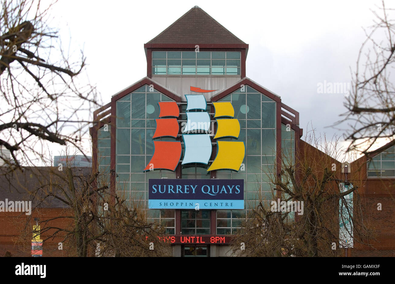 Surrey quays shopping centre stock hires stock photography and images Alamy