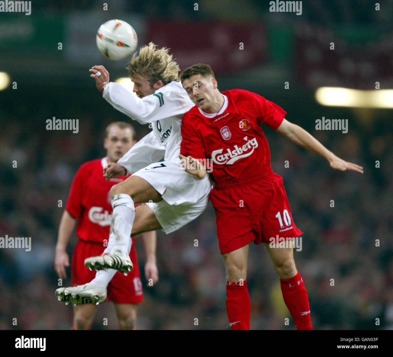 David beckham michael owen english hi-res stock photography and images ...